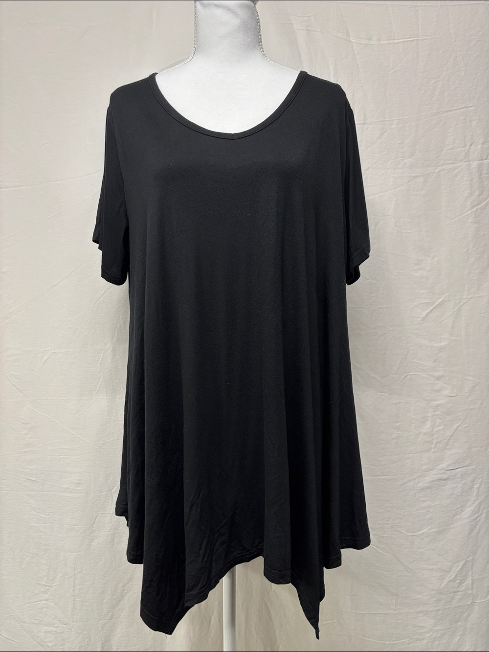 Everyday Black Short-Sleeve Tunic with Scoop Neck